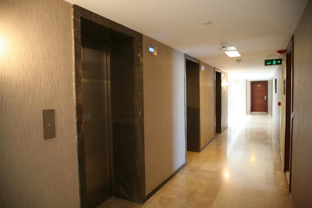 Oezay Suites Istanbul Exterior photo